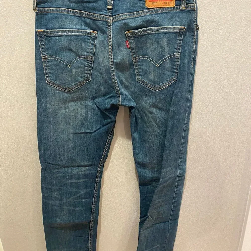 Levi's Jeans Men 33x30.5 Blue Medium Wash Classic 502 Tapered Fit Denim Jeans